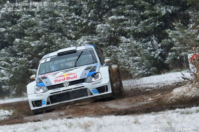 Sebastien Ogier - Julien Ingrassia
81º Rallye Automobile de Monte-Carlo 2013. Volkswagen Polo R WRC. Clasificado 2º.

Del 15 al 20 de Enero, Valence.
Superficie: asfalto - nieve.

El Rallye tenia un total de 1778.81 Km de los que 468.42 Km divididos en 18 tramos eran especiales (2 de ellos fueron cancelados por exceso de nieve, SS17 Moulinet - La Bollene Vesubie 3 de 23.54 Km y SS18 Lantosque - Luceram 2 de 18.95 Km).

Tomaron la salida 73 equipos, finalizaron 45.

COPYRIGHT Olivier Caenen
@
Palabras clave: Sebastien_Ogier;Volkswagen;Polo;WRC;2013;nieve