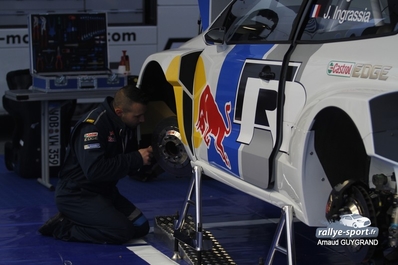 Asistencia del Equipo Volkswagen Motorsport en el 81º Rallye Automobile de Monte-Carlo 2013
En el Volkswagen Polo R WRC de Sebastien Ogier - Julien Ingrassia, clasificado 2º.

Del 15 al 20 de Enero, Valence.
Superficie: asfalto - nieve.

El Rallye tenia un total de 1778.81 Km de los que 468.42 Km divididos en 18 tramos eran especiales (2 de ellos fueron cancelados por exceso de nieve, SS17 Moulinet - La Bollene Vesubie 3 de 23.54 Km y SS18 Lantosque - Luceram 2 de 18.95 Km).

Tomaron la salida 73 equipos, finalizaron 45.@
Palabras clave: Sebastien_Ogier;Volkswagen;Polo;WRC;2013;Montecarlo;Asistencias