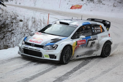 Jari-Matti Latvala - Miikka Anttila
81º Rallye Automobile de Monte-Carlo 2013. Volkswagen Polo R WRC (WOB VW 360). Abandonó por accidente en SS14 Moulinet - La Bollène Vésubie 1 de 23.54 km.
Volkswagen Motorsport

Del 15 al 20 de Enero, Valence.
Superficie: asfalto - nieve.

El Rallye tenia un total de 1778.81 Km de los que 468.42 Km divididos en 18 tramos eran especiales (2 de ellos fueron cancelados por exceso de nieve, SS17 Moulinet - La Bollene Vesubie 3 de 23.54 Km y SS18 Lantosque - Luceram 2 de 18.95 Km).

Tomaron la salida 73 equipos, finalizaron 45.@
Palabras clave: ;Volkswagen;Polo;WRC;2013;nieve;Montecarlo