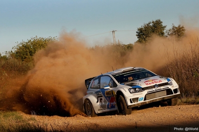 Sebastien Ogier -  Julien Ingrassia
50º RallyRACC Catalunya - Costa Daurada 2014. Volkswagen Polo R WRC. Clasificado 1º.
El Rally tenia un total de 1,391.53 Km de los que 372.96 Km divididos en 17 tramos, eran especiales.
Se inscribieron 74 equipos, tomaron la salida 64, finalizaron 56.@
Palabras clave: Sebastien_Ogier;Catalunya;España;Costa_Dorada;Volkswagen;Polo;WRC;2014