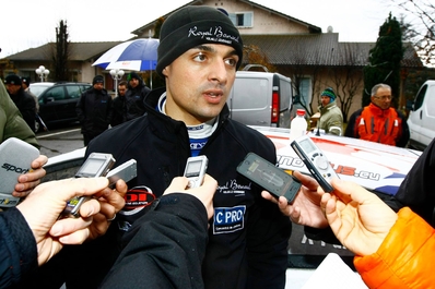 Bryan Bouffier
82º Rallye Automobile de Monte-Carlo 2014. Ford Fiesta RS WRC. Clasificado 2º.
Copiloto Xavier Panseri
El Rallye tenia un total de 1,373.36 Km de los que 360.48 divididos en 15 tramos, eran especiales, (una de ellas fue cancelada por exceso de nieve SS14 La Bollene Vesubie - Mouline 2 de 23.40 Km, mas conocido como Col de Turini, por exceso de nieve).
Se inscribieron 72 participantes, tomaron la salida 68, finalizaron 40.
Palabras clave: ;Ford;Fiesta;WRC;Montecarlo;2014;Personajes