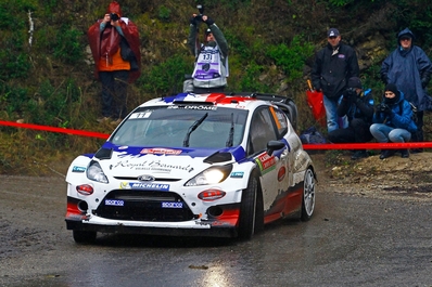 Bryan Bouffier - Xavier Panseri
82º Rallye Automobile de Monte-Carlo 2014. Ford Fiesta RS WRC. Clasificado 2º.
El Rallye tenia un total de 1,373.36 Km de los que 360.48 divididos en 15 tramos, eran especiales, (una de ellas fue cancelada por exceso de nieve SS14 La Bollene Vesubie - Mouline 2 de 23.40 Km, mas conocido como Col de Turini, por exceso de nieve).
Se inscribieron 72 participantes, tomaron la salida 68, finalizaron 40.
Palabras clave: ;Ford;Fiesta;WRC;Montecarlo;2014