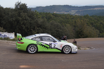 Albert Orriols - Manel Muñoz
54º Rallye 2000 Viratges 2014. Porsche 911 GT3. Clasificado 2º.

El Rally tenia 88.26 Km cronometrados divididos en 10 tramos.
Tomaron la salida 99 equipos, 60 de ellos para el Campeonato de Catalunya Velocidad, 27 Regularidad y 12 de ECOseries.

Foto en A1 Taurons.
Palabras clave: 2000_Viratges;Manresa;Biela_Club_Manresa;2014