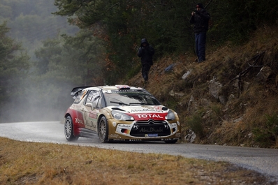 Kris Meeke - Paul Nagle
82º Rallye Automobile de Monte-Carlo 2014. Citröen DS3 WRC. Clasificado 3º.
El Rallye tenia un total de 1,373.36 Km de los que 360.48 divididos en 15 tramos, eran especiales, (una de ellas fue cancelada por exceso de nieve SS14 La Bollene Vesubie - Mouline 2 de 23.40 Km, mas conocido como Col de Turini, por exceso de nieve).
Se inscribieron 72 participantes, tomaron la salida 68, finalizaron 40.
Palabras clave: Kris_Meeke;Citroen;DS3;WRC;Montecarlo;2014