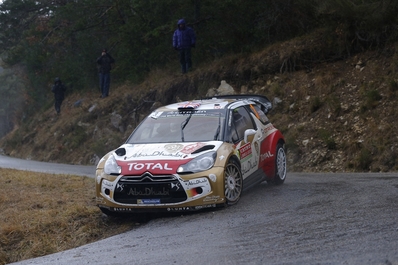 Kris Meeke - Paul Nagle
82º Rallye Automobile de Monte-Carlo 2014. Citröen DS3 WRC. Clasificado 3º.
El Rallye tenia un total de 1,373.36 Km de los que 360.48 divididos en 15 tramos, eran especiales, (una de ellas fue cancelada por exceso de nieve SS14 La Bollene Vesubie - Mouline 2 de 23.40 Km, mas conocido como Col de Turini, por exceso de nieve).
Se inscribieron 72 participantes, tomaron la salida 68, finalizaron 40.
Palabras clave: Kris_Meeke;Citroen;DS3;WRC;Montecarlo;2014