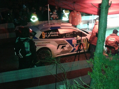 Andreas Mikkelsen - Mikko Markkula
82º Rallye Automobile de Monte-Carlo 2014. Volkswagen Polo R WRC. Clasificado 7º.
El Rallye tenia un total de 1,373.36 Km de los que 360.48 divididos en 15 tramos, eran especiales, (una de ellas fue cancelada por exceso de nieve SS14 La Bollene Vesubie - Mouline 2 de 23.40 Km, mas conocido como Col de Turini).
Se inscribieron 72 participantes, tomaron la salida 68, finalizaron 40.
Foto de Ramon Canals en SS1 Orpierre - St Andre de Rosans 1, de 25.49 Km.
Palabras clave: ;Volkswagen;Polo;WRC;Montecarlo;2014