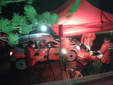 Thierry Neuville - Nicolas Gilsoul
82º Rallye Automobile de Monte-Carlo 2014. Hyundai i20 WRC. Abandonò por accidente en SS1 Orpierre - St Andre de Rosans 1 de 25.49 Km.
El Rallye tenia un total de 1,373.36 Km de los que 360.48 divididos en 15 tramos, eran especiales, (una de ellas fue cancelada por exceso de nieve SS14 La Bollene Vesubie - Mouline 2 de 23.40 Km, mas conocido como Col de Turini, por exceso de nieve).
Se inscribieron 72 participantes, tomaron la salida 68, finalizaron 40.
Foto de Ramon Canals en SS1 Orpierre - St Andre de Rosans 1, de 25.49 Km.
Palabras clave: Thierry_Neuville;Hyundai;WRC;Montecarlo;2014
