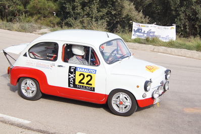 Carles Puig - Joan Carles Garcà­a
54º Rallye 2000 Viratges 2014. Seat 600.

El Rally tenia 88.26 Km cronometrados divididos en 10 tramos.
Tomaron la salida 99 equipos, 60 de ellos para el Campeonato de Catalunya Velocidad, 27 Regularidad y 12 de ECOseries.

Foto en A1 Taurons
Campeonato de Regularidad.
Palabras clave: 2000_Viratges;Manresa;Biela_Club_Manresa;2014