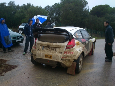 Carles LLinas Garcia - Kikotorra de Larrocha
4º Ral.li Vidreres de Terra 2012. Ford Fiesta RS.
Palabras clave: Ford;Fiesta;2012