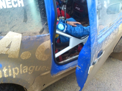 Xavier Domenech Cases - Xevi Moreno Blazquez
4º Ral.li Vidreres de Terra 2012. Citröen C2 Proto
Palabras clave: Citroen;2012