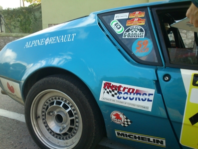Nicolas Jofre - Jean Pierre Jofre
60º Rally Costa Brava 2012. Renault Alpine A310 V6..
Control horario Stop llegadas en el tramo de Les Serres de 12,67Km.
Campeonato España de Rallys de Regularidad para Vehà­culos Històricos /Copa de Catalunya de Regularidad Sport
Palabras clave: Renault;Costa_Brava;2012