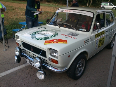Jaime Hernandez - Rodrigo Fernandez
60º Rally Costa Brava 2012. Seat 127.
Control horario Stop llegadas en el tramo de Les Serres de 12,67Km
FIA Trophy For Regularity Rallyes
Palabras clave: Seat;Costa_Brava;2012