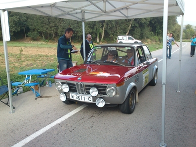 Marti Geia - Cristina Geis
60º Rally Costa Brava 2012. BMW 2002.

Control horario Stop llegadas en el tramo de Les Serres de 12,67Km
FIA Trophy For Regularity Rallyes
Palabras clave: BMW;Costa_Brava;2012