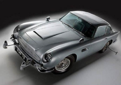 Aston Martin DB5
El coche de James Bond 
Palabras clave: Aston_Martin